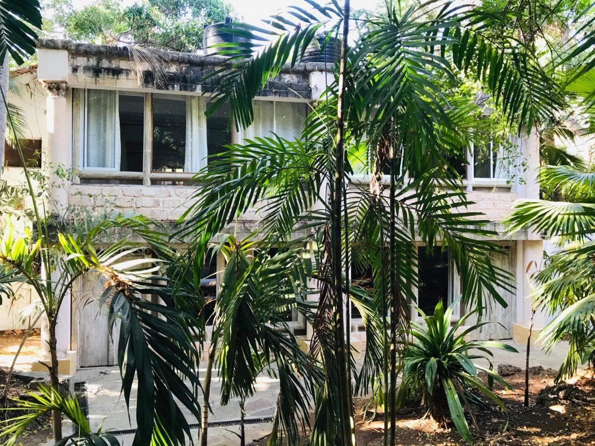 White Elephant Sea Lodge Malindi Exterior photo