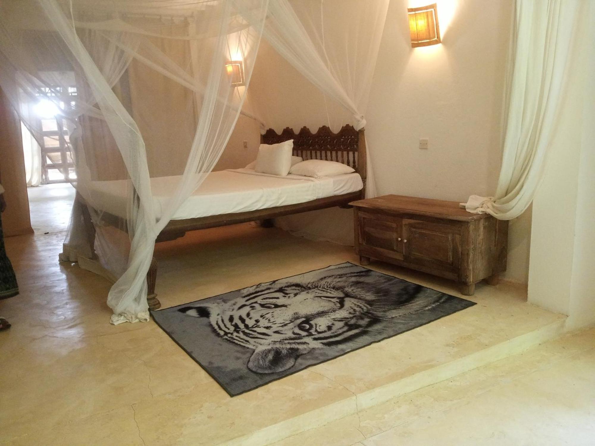White Elephant Sea Lodge Malindi Exterior photo